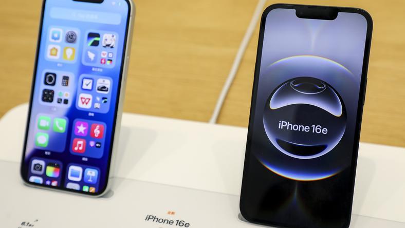 苹果iPhone16e拆解:自研5G基带芯片细节曝光